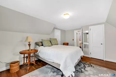 Bedroom - 37 Chamberlain Rd, Wethersfield, CT 06109 photo 2 of 5