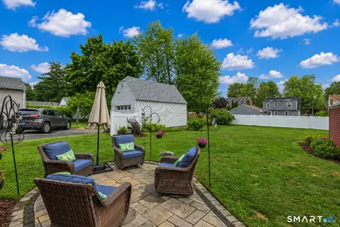 Exterior - 37 Chamberlain Rd, Wethersfield, CT 06109 photo 3 of 10