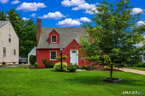 Exterior - 37 Chamberlain Rd, Wethersfield, CT 06109 photo 10 of 10