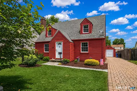Exterior - 37 Chamberlain Rd, Wethersfield, CT 06109 photo 2 of 10