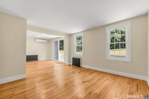 Living - 20 Hydelor Ave, Prospect, CT 06712 photo 4 of 9