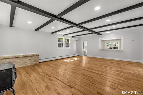 Living - 20 Hydelor Ave, Prospect, CT 06712 photo 2 of 9
