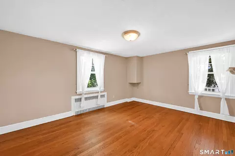 Bedroom - 219 Clearfield Rd, Wethersfield, CT 06109 photo 4 of 6