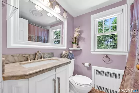 Bath - 219 Clearfield Rd, Wethersfield, CT 06109 photo 2 of 3