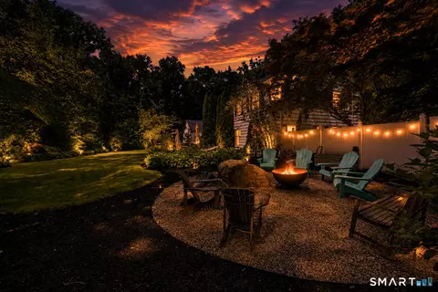 Exterior - 4 Maplecrest Dr # A, Danbury, CT 06811 photo 7 of 7