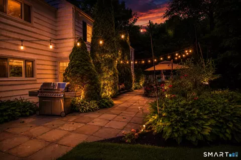 Exterior - 4 Maplecrest Dr # A, Danbury, CT 06811 photo 6 of 7
