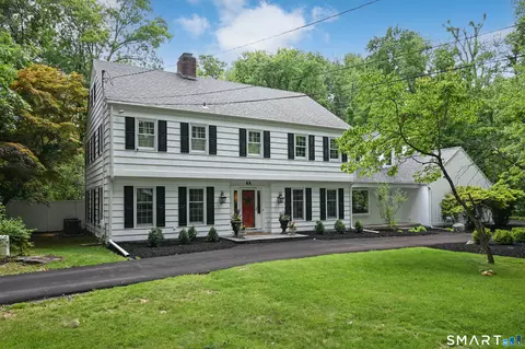 Exterior - 4 Maplecrest Dr # A, Danbury, CT 06811 photo 1 of 7
