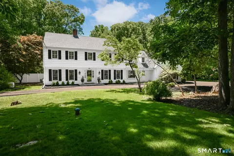 4 Maplecrest Dr # A, Danbury, CT 06811