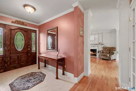 Entry Way - 82 Ramapoo Rd, Ridgefield, CT 06877 photo 3 of 5