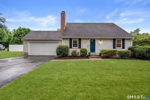 5 Bell Ct, Portland, CT 06480