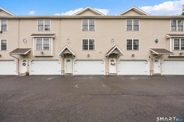 180 Grilleytown Rd #17, Waterbury, CT 06704