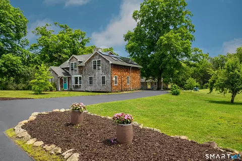 7 Silver Falls Rd, East Lyme, CT 06333