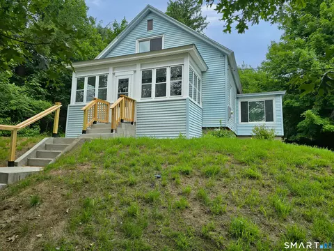 119 Merchants Ave, Taftville, CT 06380