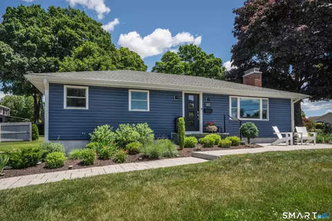 182 Selden Hill Dr, West Hartford, CT 06107