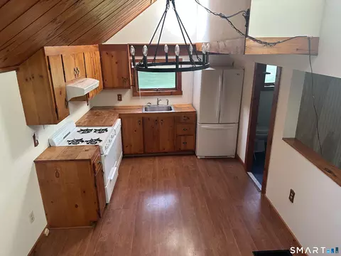Kitchen - 634 E Street St N, Suffield, CT 06078 photo 1 of 2