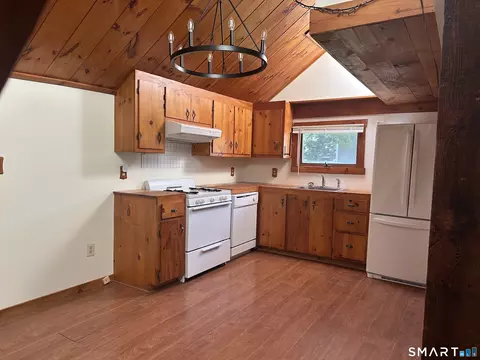 Kitchen - 634 E Street St N, Suffield, CT 06078 photo 2 of 2