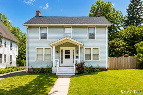 30 Winthrop Ter, Meriden, CT 06451