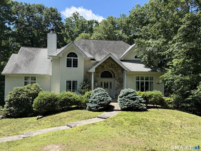 918 Rock Rimmon Rd, Stamford, CT 06903
