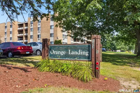 153 Bull Hill Ln #310, West Haven, CT 06516