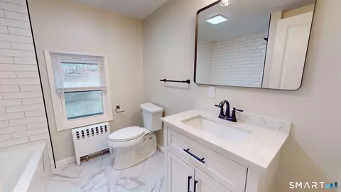 Bath - 70 Cedar Dr, Durham, CT 06422 photo 4 of 4