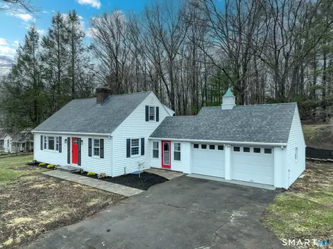 Exterior - 70 Cedar Dr, Durham, CT 06422 photo 4 of 6