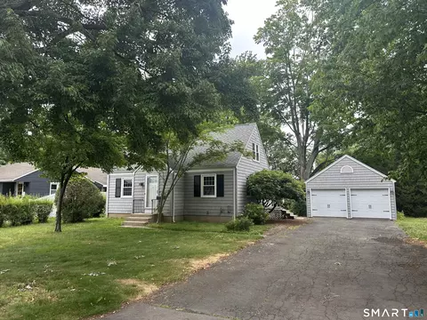 38 Cedar Ridge Rd, Newington, CT 06111