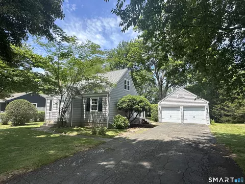 38 Cedar Ridge Rd, Newington, CT 06111