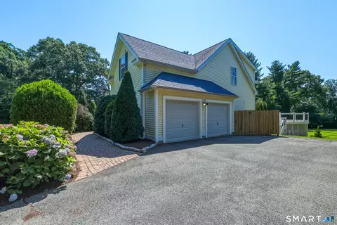 Other - 20 Ridgewood Ct, North Haven, CT 06473 photo 2 of 12