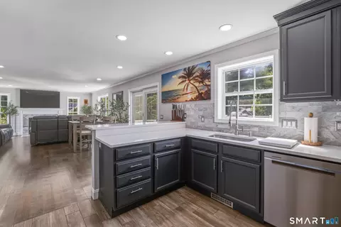 Kitchen - 20 Ridgewood Ct, North Haven, CT 06473 photo 3 of 3