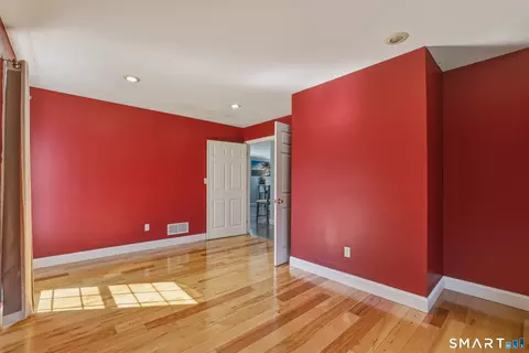 Bedroom - 20 Ridgewood Ct, North Haven, CT 06473 photo 1 of 6