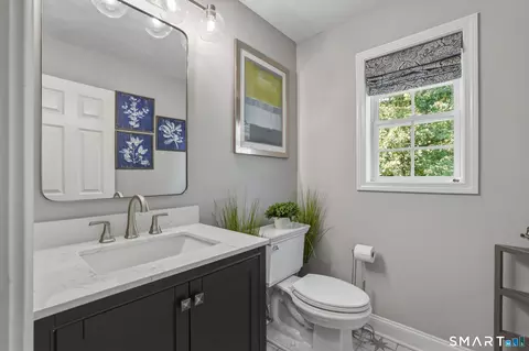 Bath - 20 Ridgewood Ct, North Haven, CT 06473 photo 1 of 6