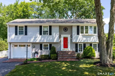 81 Minnesota Ln, Bristol, CT 06010