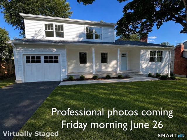 41 Pepperbush Ln, Fairfield, CT 06824