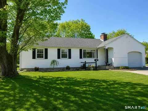 11 Brookfield Dr, East Hartford, CT 06118