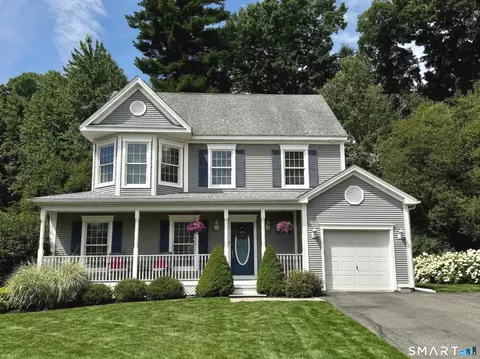 4 Rockledge Ln, Canton, CT 06019