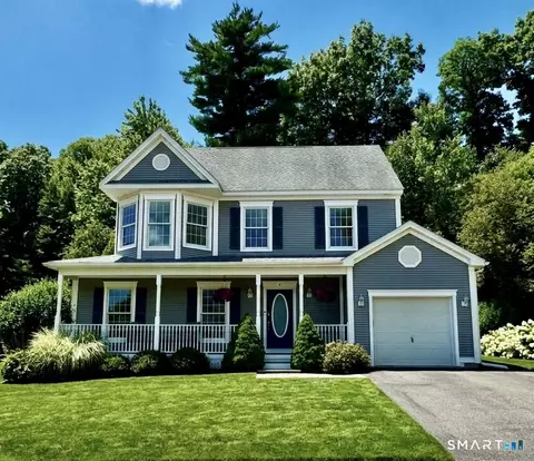 4 Rockledge Ln, Canton, CT 06019