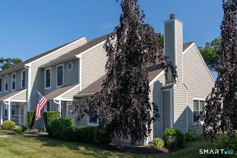 12 Michelle Ln #12, Mystic, CT 06355