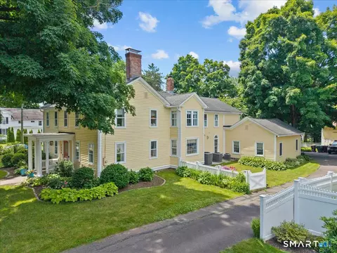 1236 Enfield St, Enfield, CT 06082