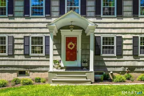 56 Chipmunk Ln, Wilton, CT 06897