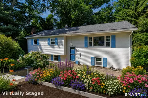36 Manton St, Shelton, CT 06484