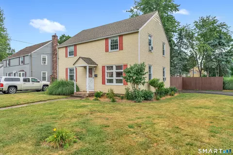 28 Huber Ave, Meriden, CT 06450