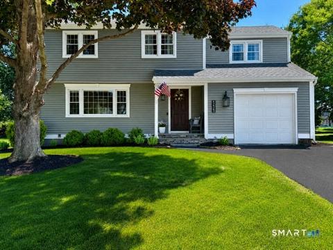 111 Pheasant Dr, Rocky Hill, CT 06067