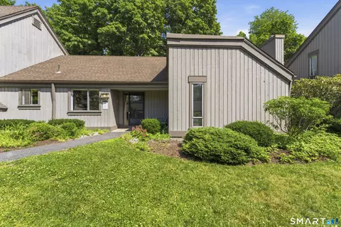 471 Heritage Vlg #B, Southbury, CT 06488