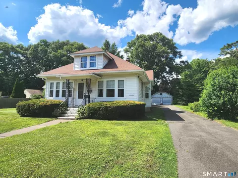 47 Ashworth St, Manchester, CT 06040