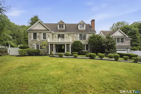 12 Old Mill Ln, Stamford, CT 06902