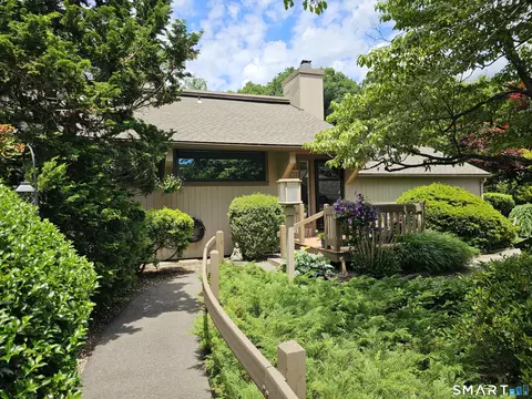 75 Mallard Dr #75, Farmington, CT 06032