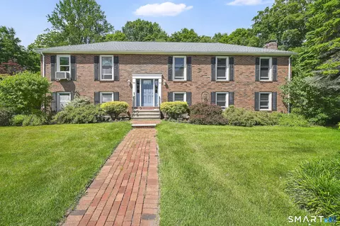 38 Sylvan Dr, Middletown, CT 06457