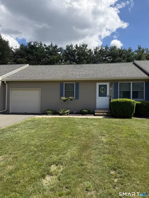 102 N Maple St #6B, Enfield, CT 06082
