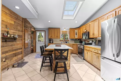 Kitchen - 93 Marconi Ave, Bristol, CT 06010 photo 5 of 5