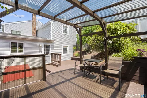 Exterior - 93 Marconi Ave, Bristol, CT 06010 photo 6 of 9